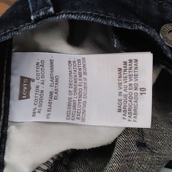 Ladies Size 10 Bermuda Jean Shorts Levis - Picture 7 of 7